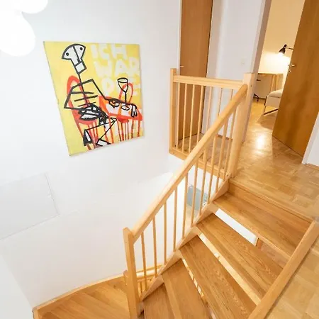 公寓 Loft Mit Balkon Im Historischen Altbau Am Marktplatz - 75qm, Disneyplus, 300mbs Internet 开姆尼茨