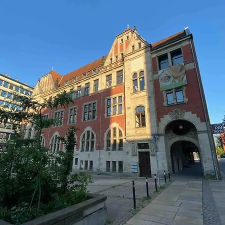 Loft Mit Balkon Im Historischen Altbau Am Marktplatz - 75qm, Disneyplus, 300mbs Internet 开姆尼茨