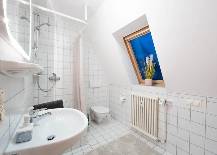 Loft Mit Balkon Im Historischen Altbau Am Marktplatz - 75qm, Disneyplus, 300mbs Internet
