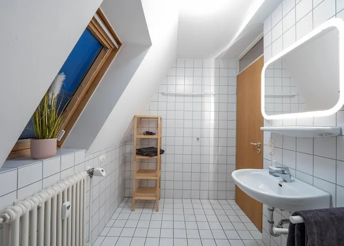 Apartamento Loft Mit Balkon Im Historischen Altbau Am Marktplatz - 75qm, Disneyplus, 300mbs Internet